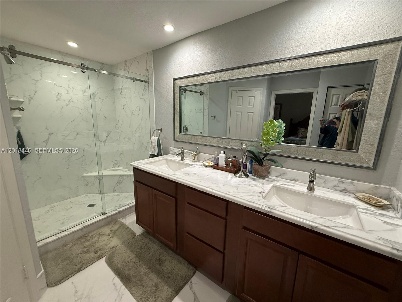 LEXINGTON GREEN CONDO - Residential