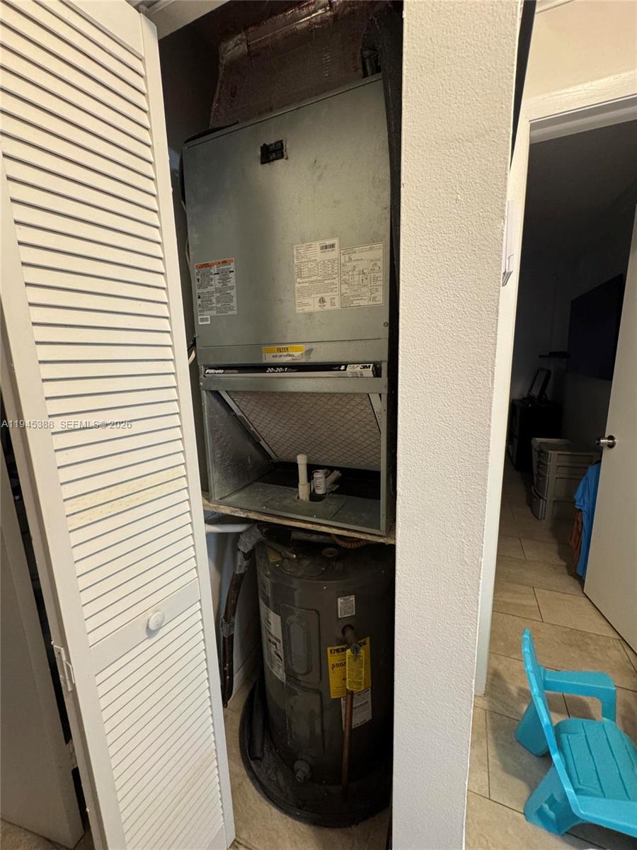 CHATEAUBLEAU AT HAMMOCKS - Residential