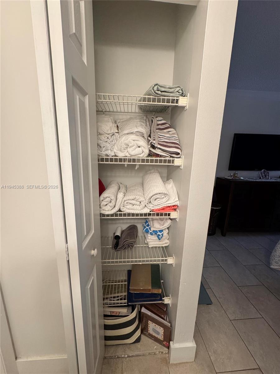 CHATEAUBLEAU AT HAMMOCKS - Residential