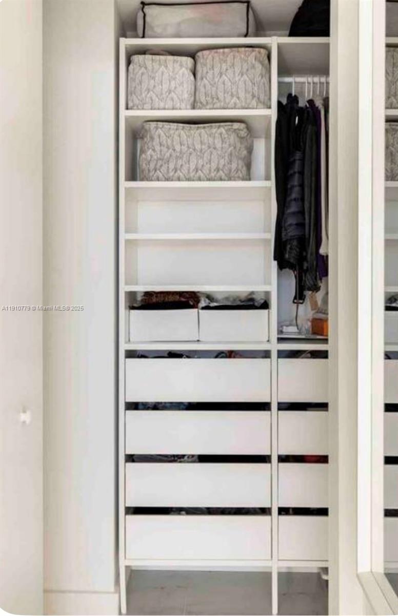 PARAISO BAYVIEWS CONDO - Residential Lease