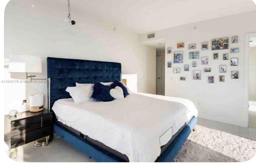 PARAISO BAYVIEWS CONDO - Residential Lease