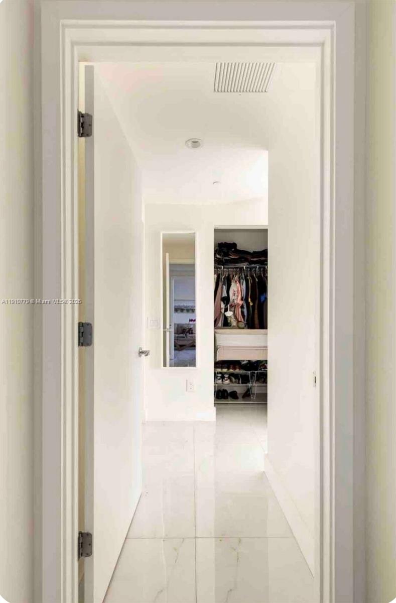 PARAISO BAYVIEWS CONDO - Residential Lease