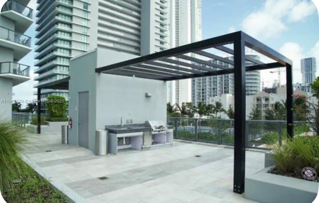 PARAISO BAYVIEWS CONDO - Residential Lease