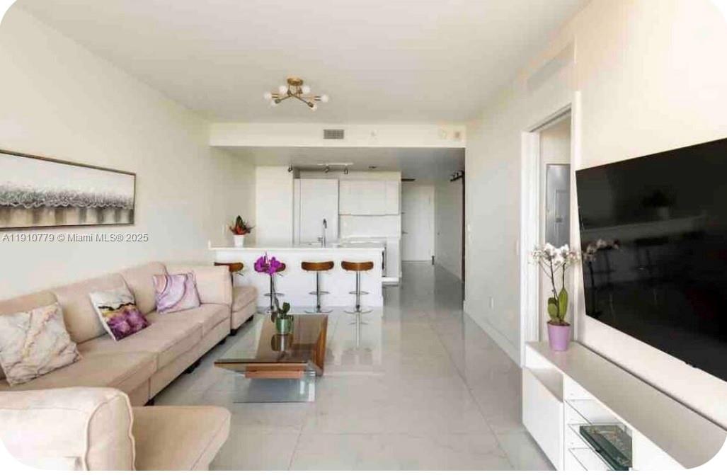 PARAISO BAYVIEWS CONDO - Residential Lease