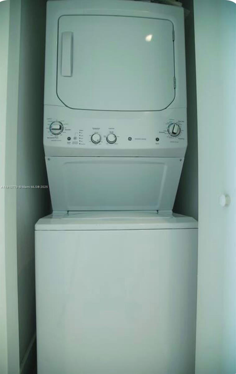 PARAISO BAYVIEWS CONDO - Residential Lease