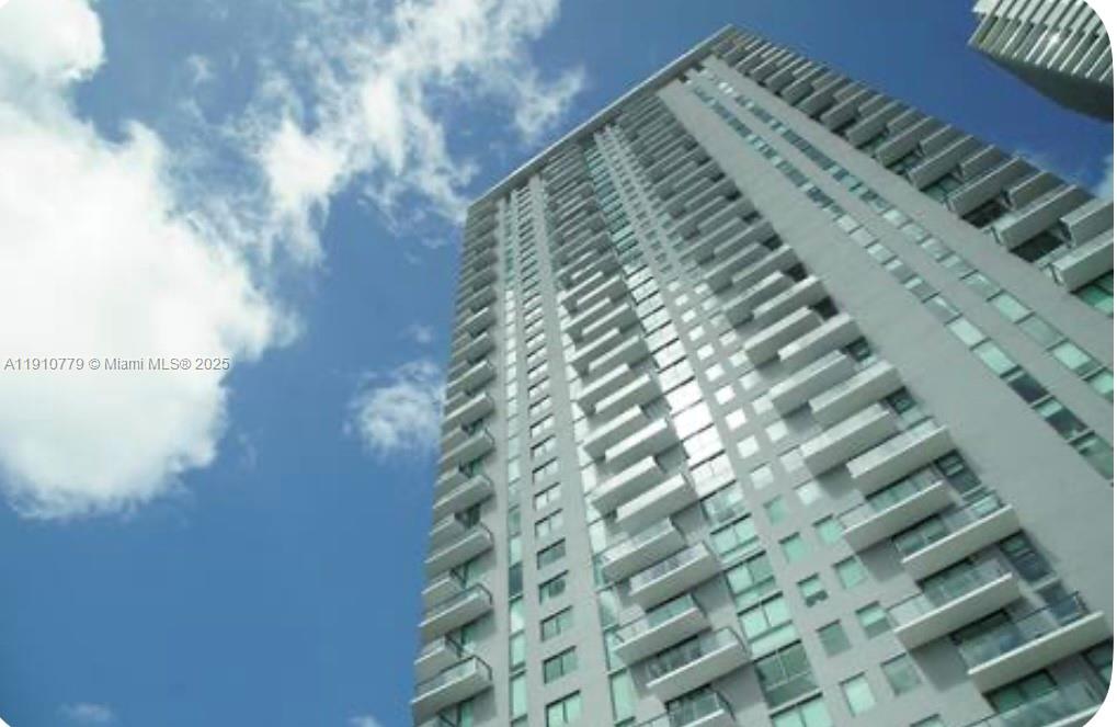 PARAISO BAYVIEWS CONDO - Residential Lease