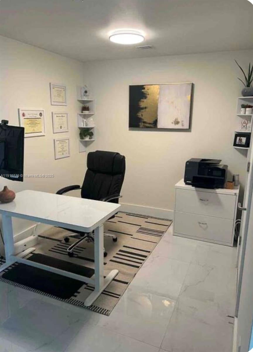 PARAISO BAYVIEWS CONDO - Residential Lease