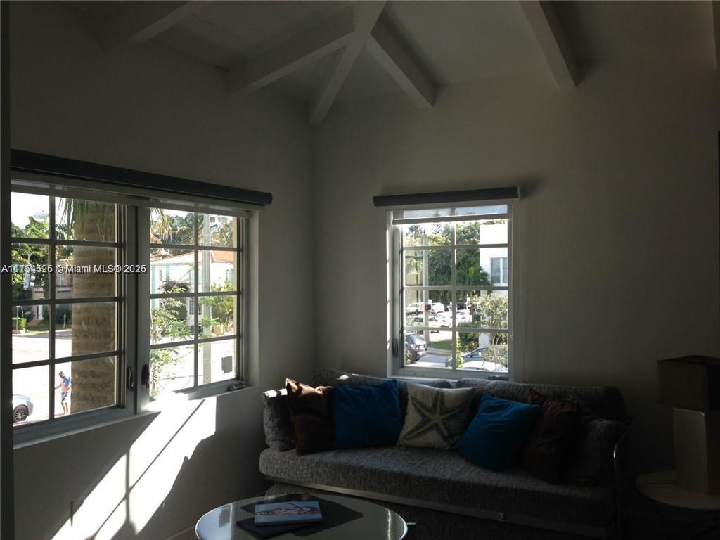 EVA CONDO - Residential