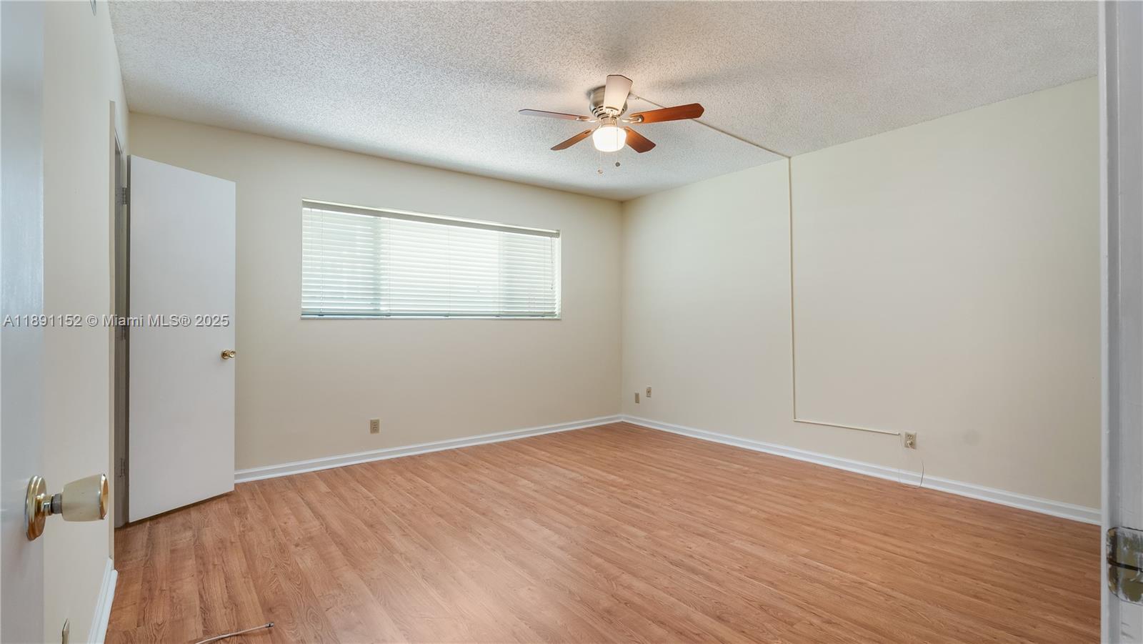 OAK PATHS CONDO - Residential Lease
