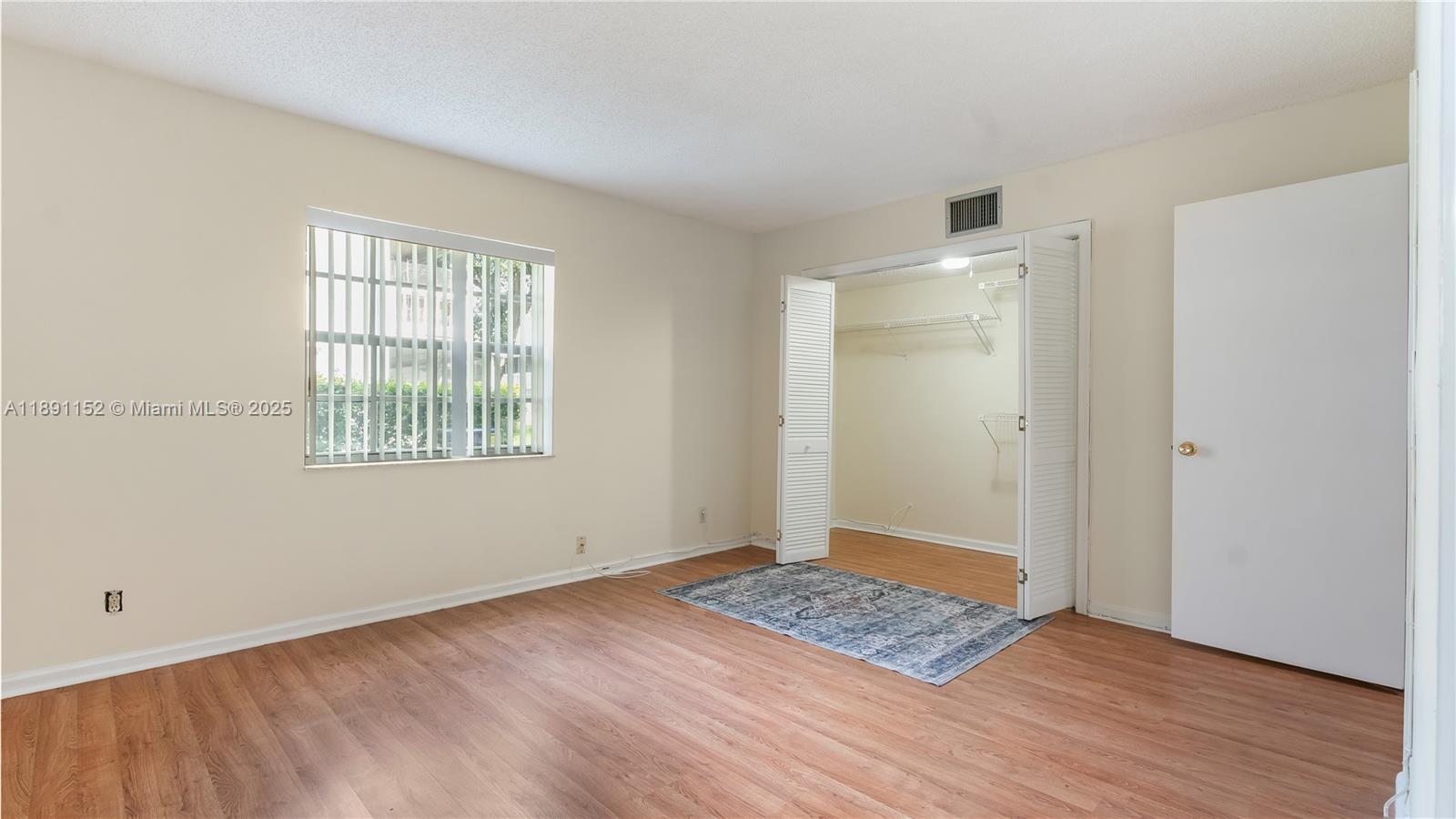 OAK PATHS CONDO - Residential Lease