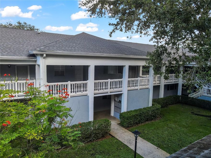 Spacious condo in Davie. Great place to live, peaceful and quiet. Great location! This 2/2 condo offers an abundance of space with ample living/dinning room and a charming screened balcony that overlooks a garden. Parking carport is in front of the unit. New A/C and newer roof. FIRST FLOOR! Its convenient location puts you just moments away from the Hard Rock Hotel and Casino, while a quick drive takes you to the shores of Hollywood and Dania Beach. Walking distance from Target and other stores.Renovated bathrooms,  renovated kitchen (new quartz countertop, and renovated cabinets) New painting throughout the apartment. Association requires 650 minimum credit.