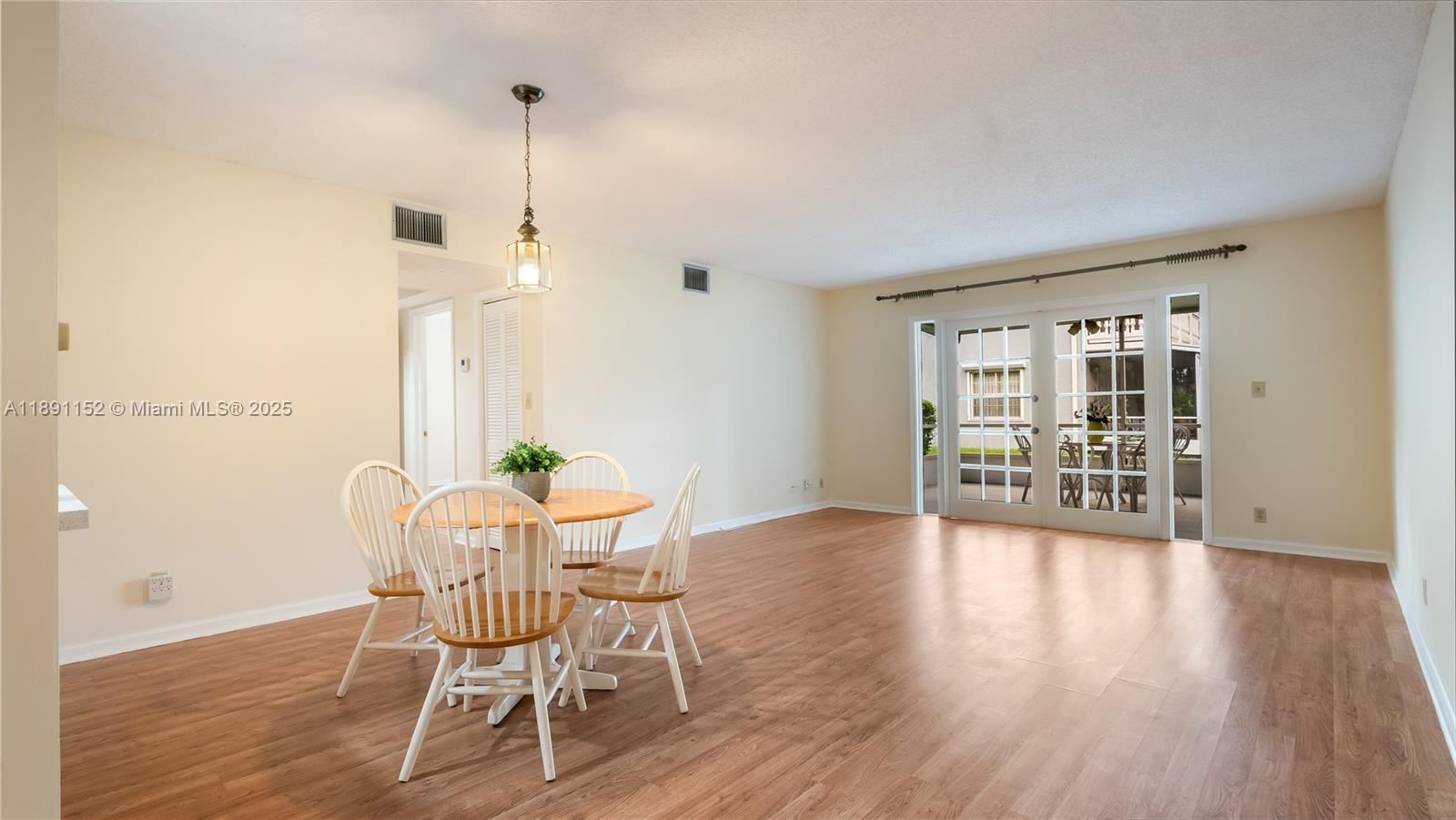 OAK PATHS CONDO - Residential Lease