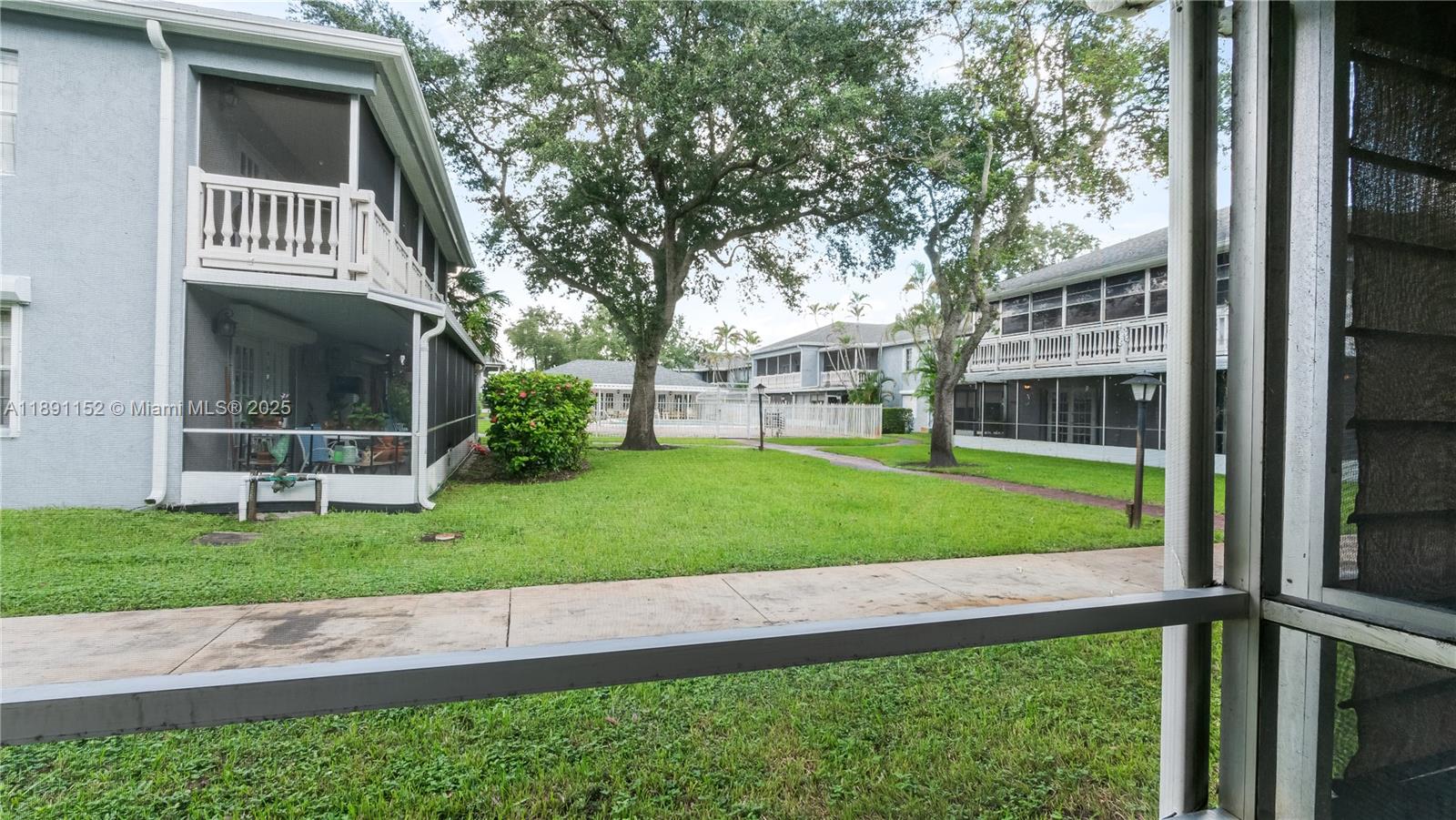 OAK PATHS CONDO - Residential Lease