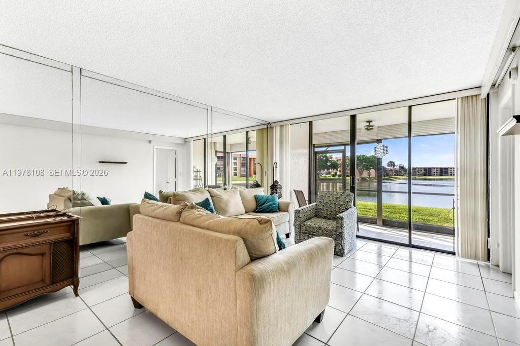 CORAL GATE III CONDO - Residential