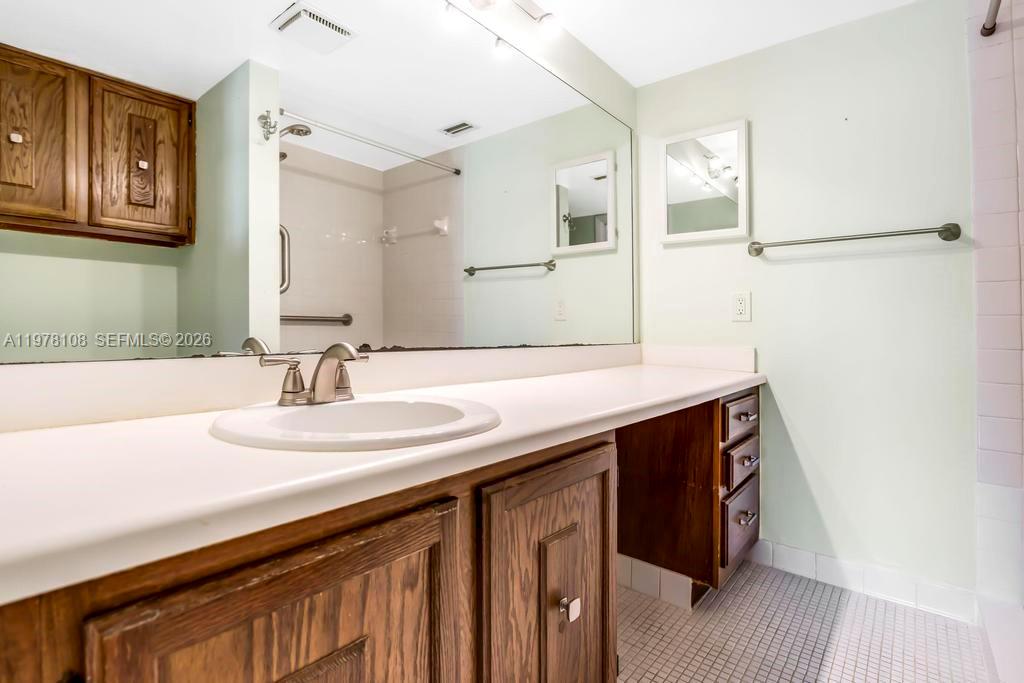 CORAL GATE III CONDO - Residential