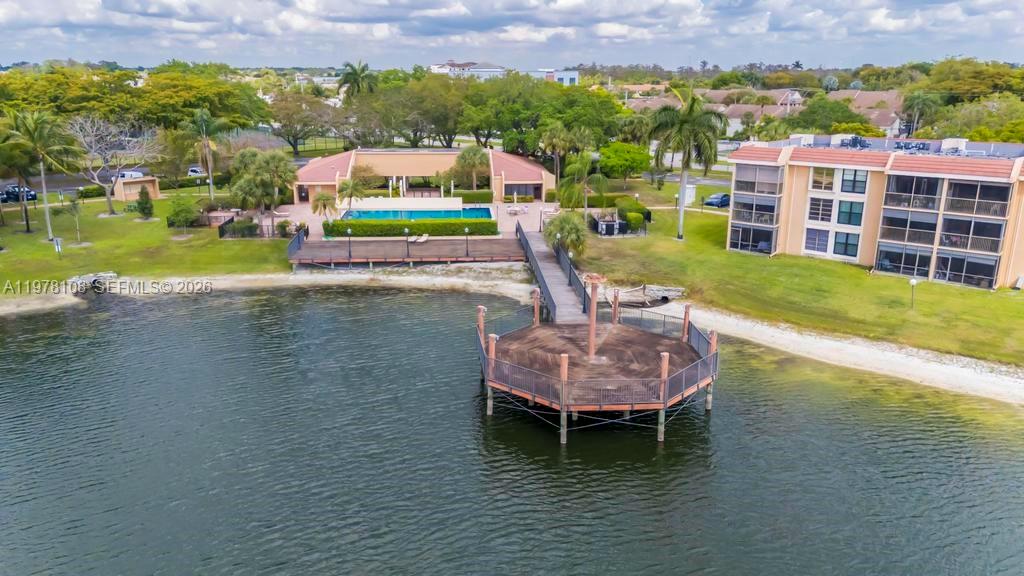 CORAL GATE III CONDO - Residential