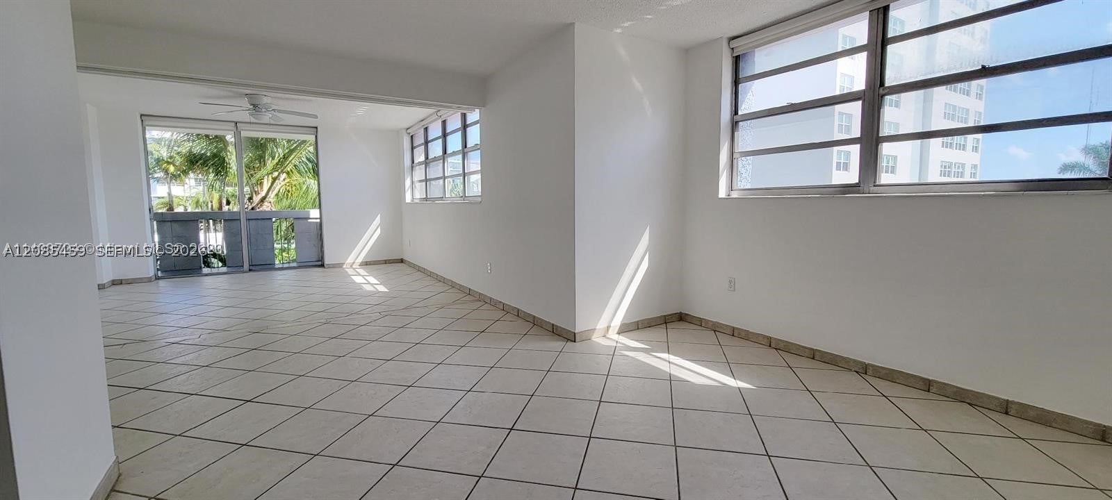 800 West Ave 401
