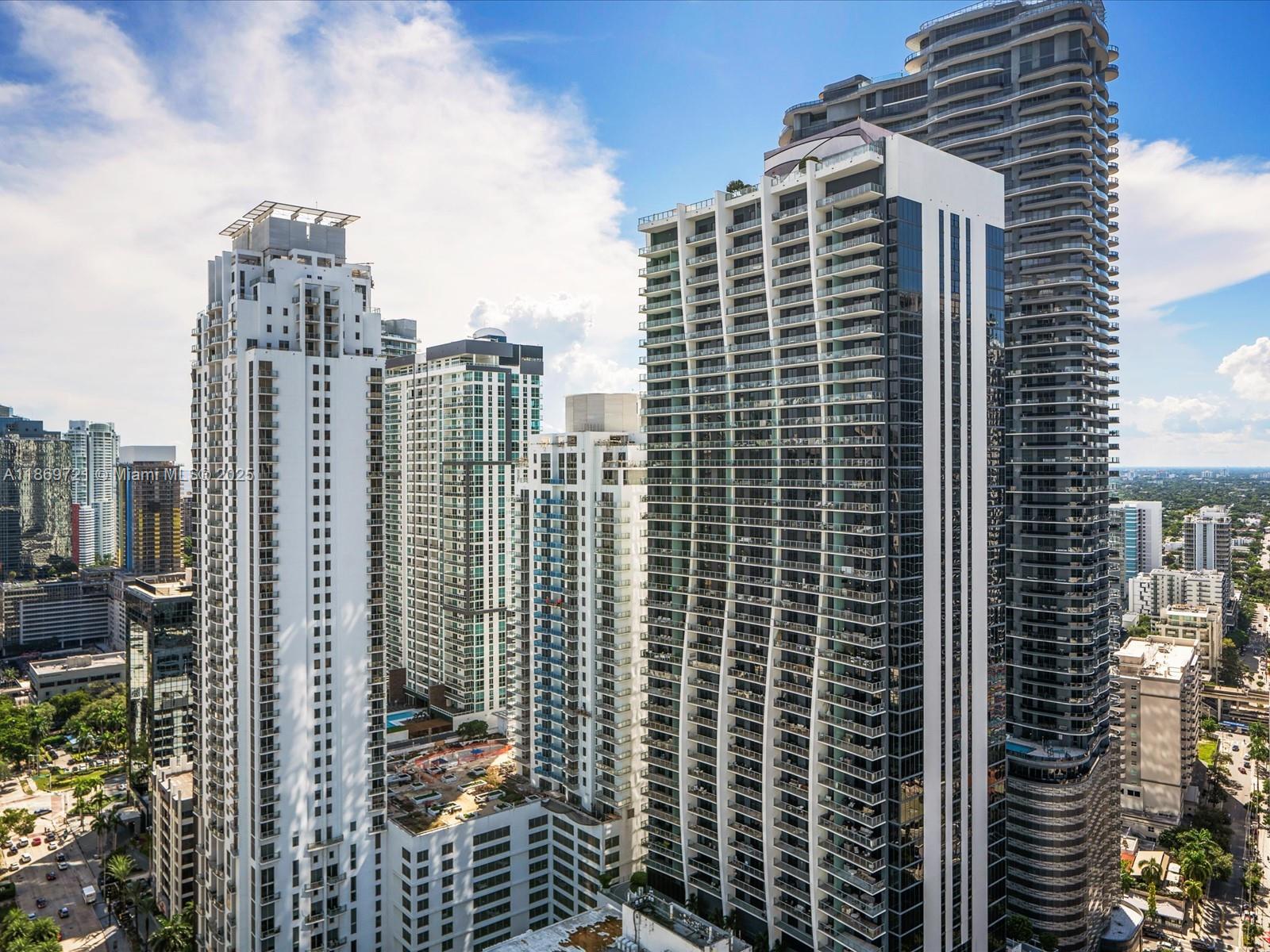 951 Brickell Ave 3707