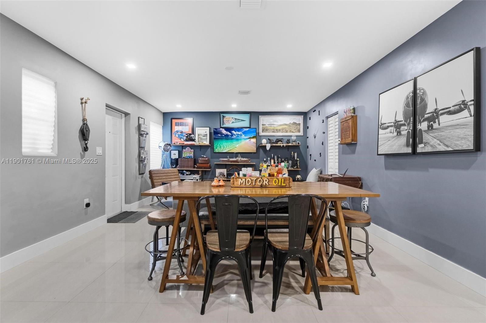 N MIAMI ESTATES - Residential