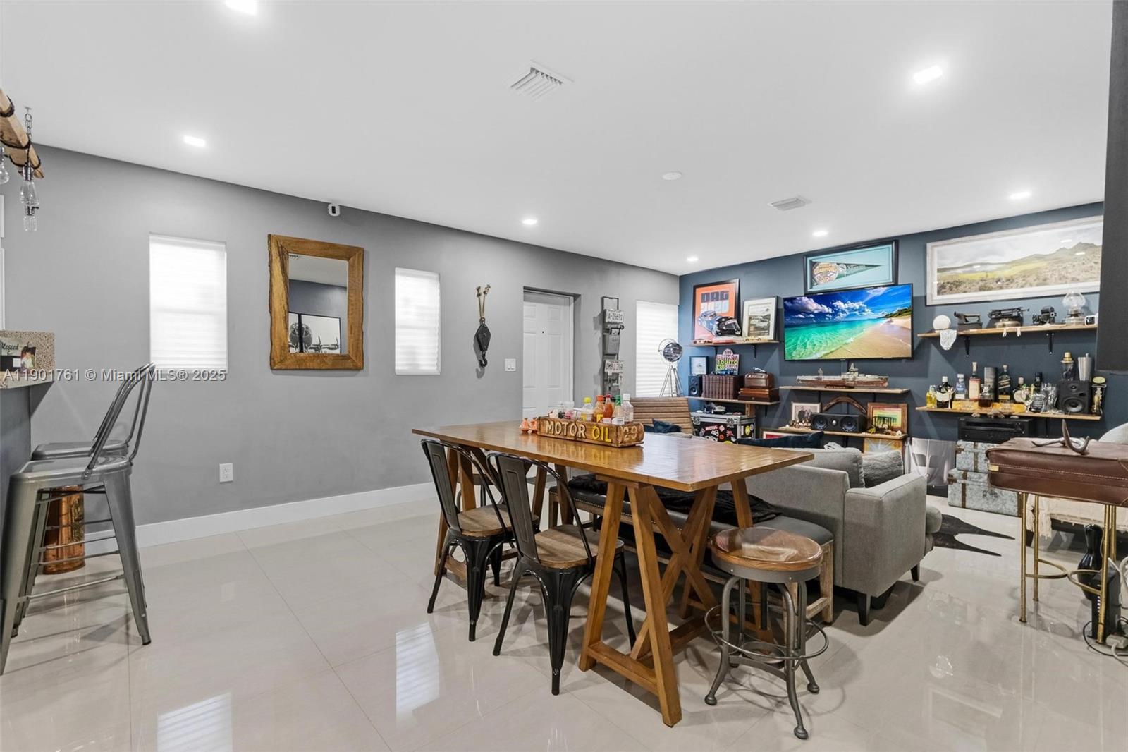 N MIAMI ESTATES - Residential
