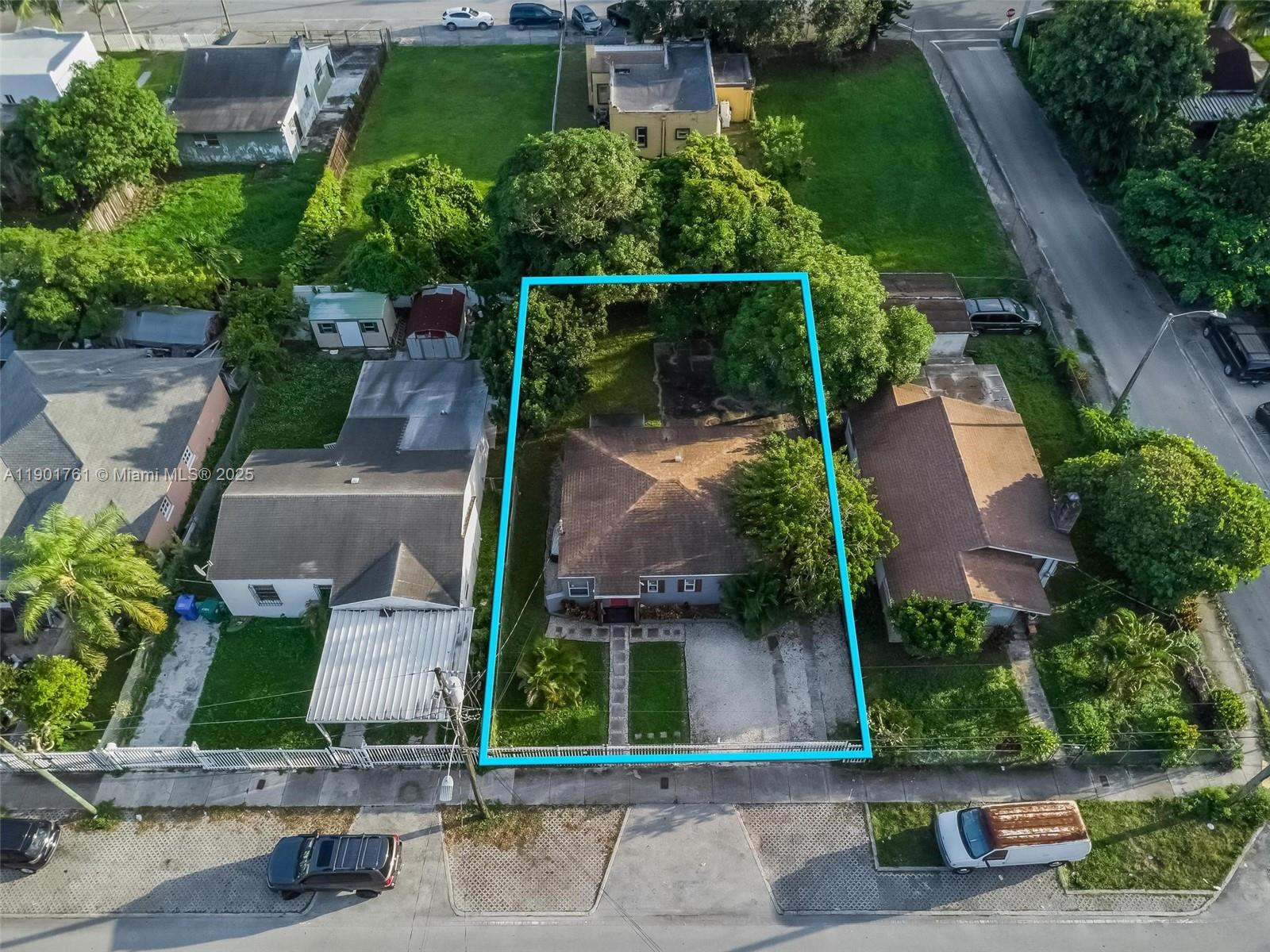 N MIAMI ESTATES - Residential