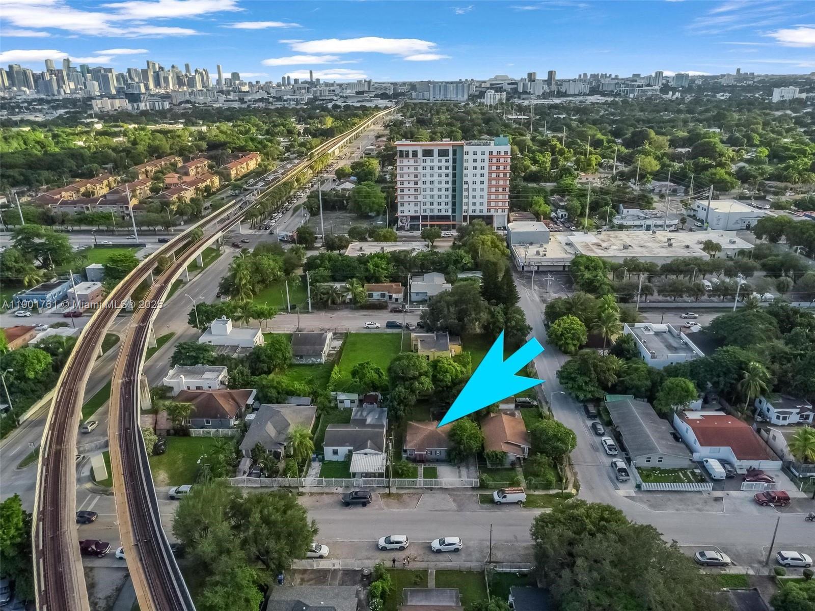 N MIAMI ESTATES - Residential