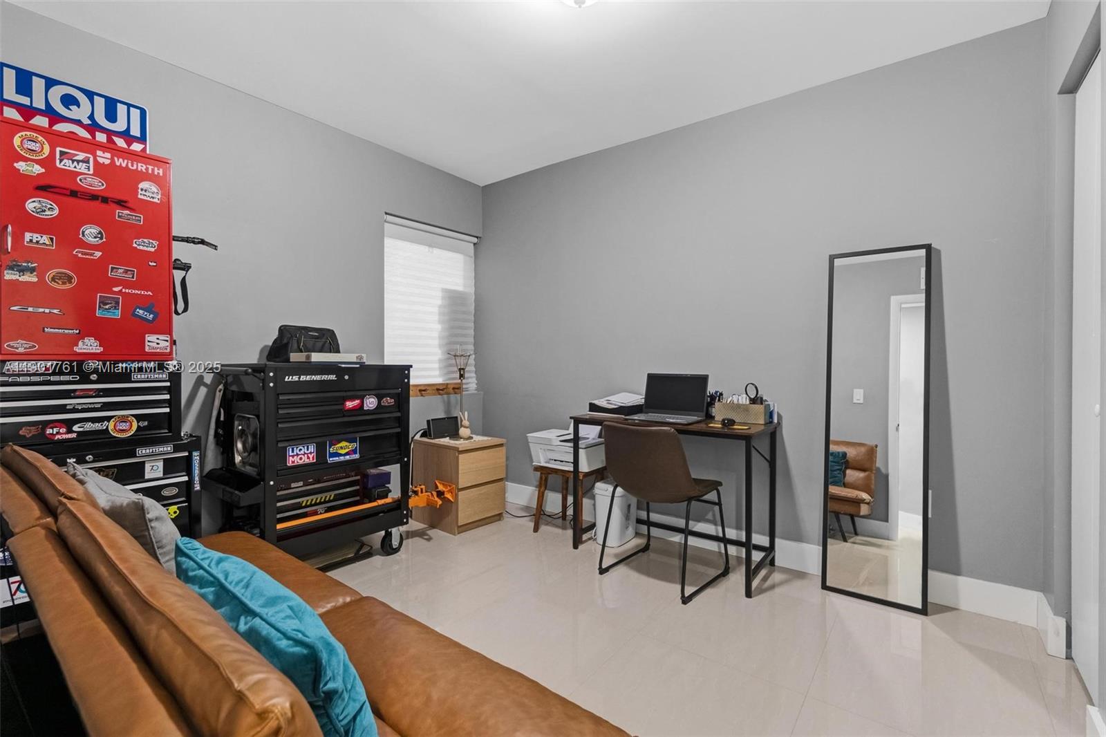 N MIAMI ESTATES - Residential