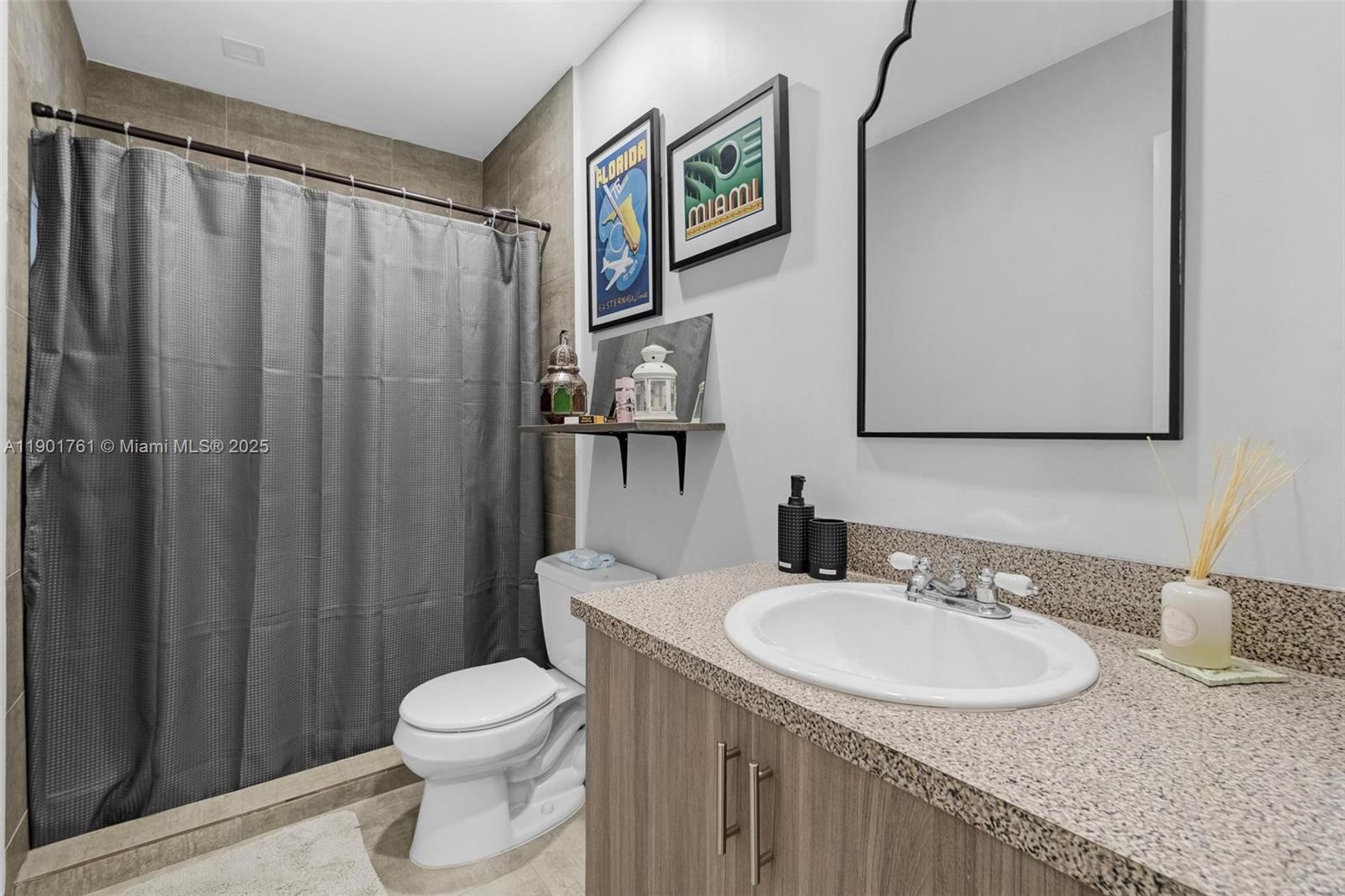 N MIAMI ESTATES - Residential