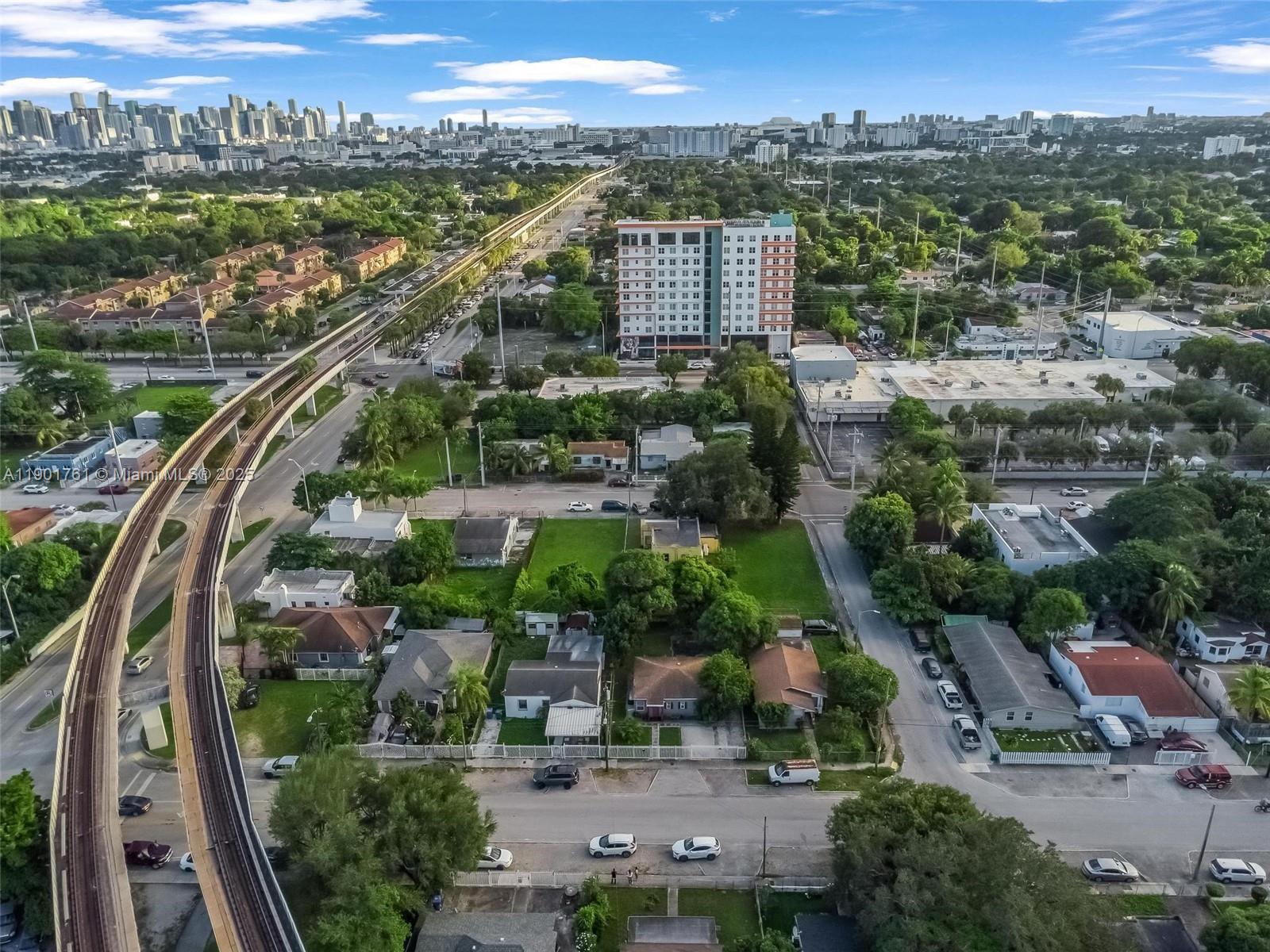 N MIAMI ESTATES - Residential