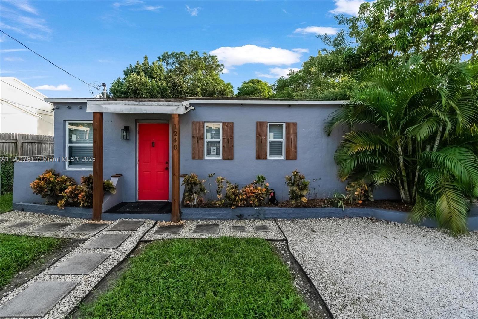 N MIAMI ESTATES - Residential