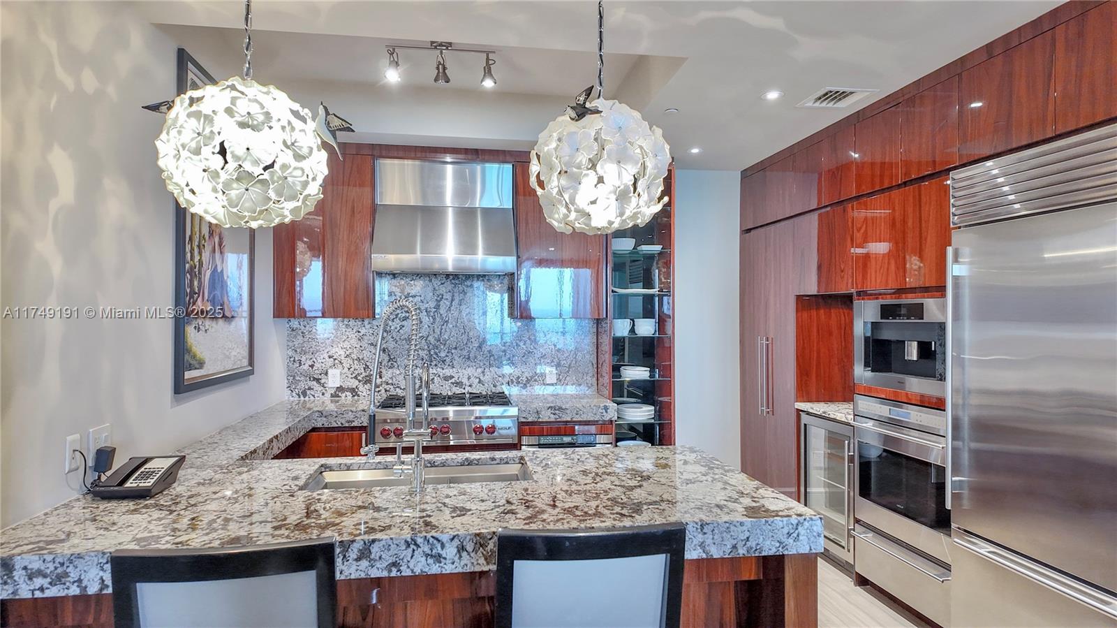 BAL HARBOUR NORTH SOUTH C - Residential