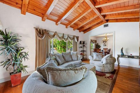 2039 SW 17th St Miami FL 33145