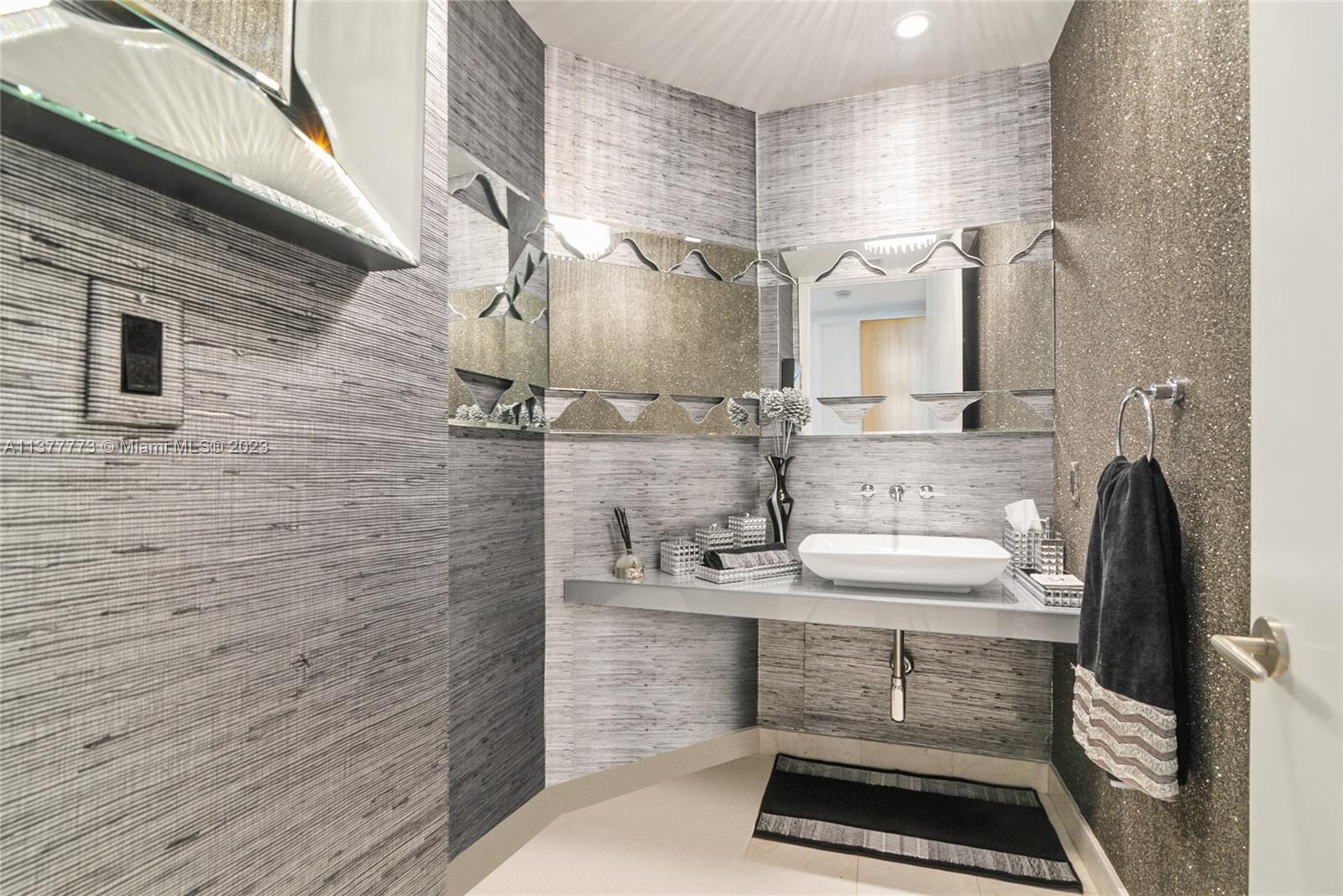 TURNBERRY OCEAN COLONY SO - Residential