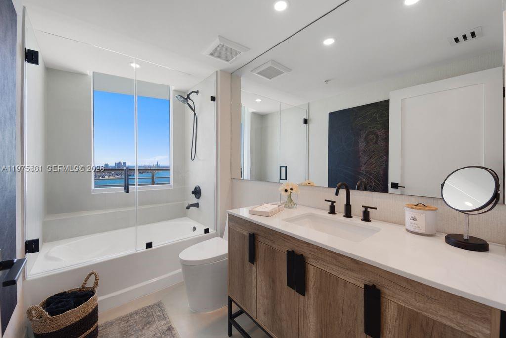 ONE MIAMI EAST CONDO - Residential