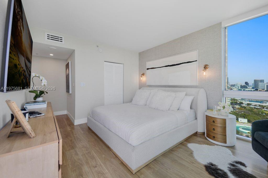 ONE MIAMI EAST CONDO - Residential