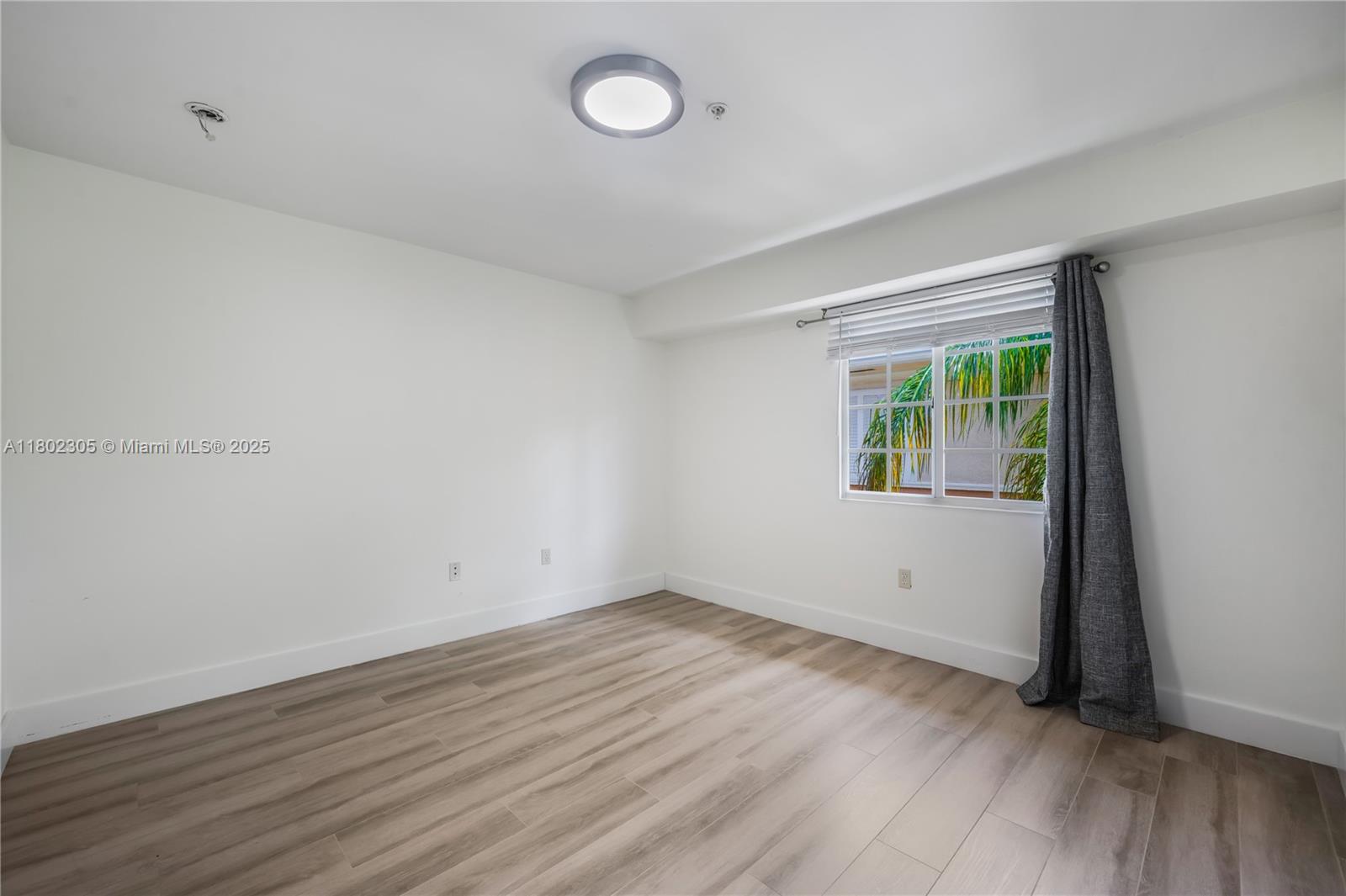 AVENTI AT AVENTURA CONDO - Residential