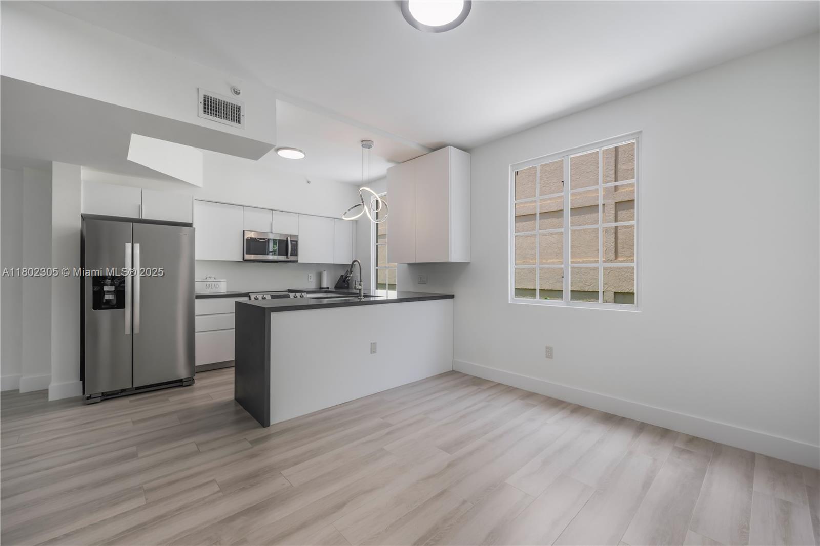 AVENTI AT AVENTURA CONDO - Residential