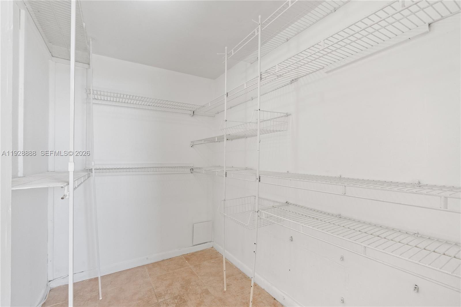 DIXIANA CONDO - Residential Lease