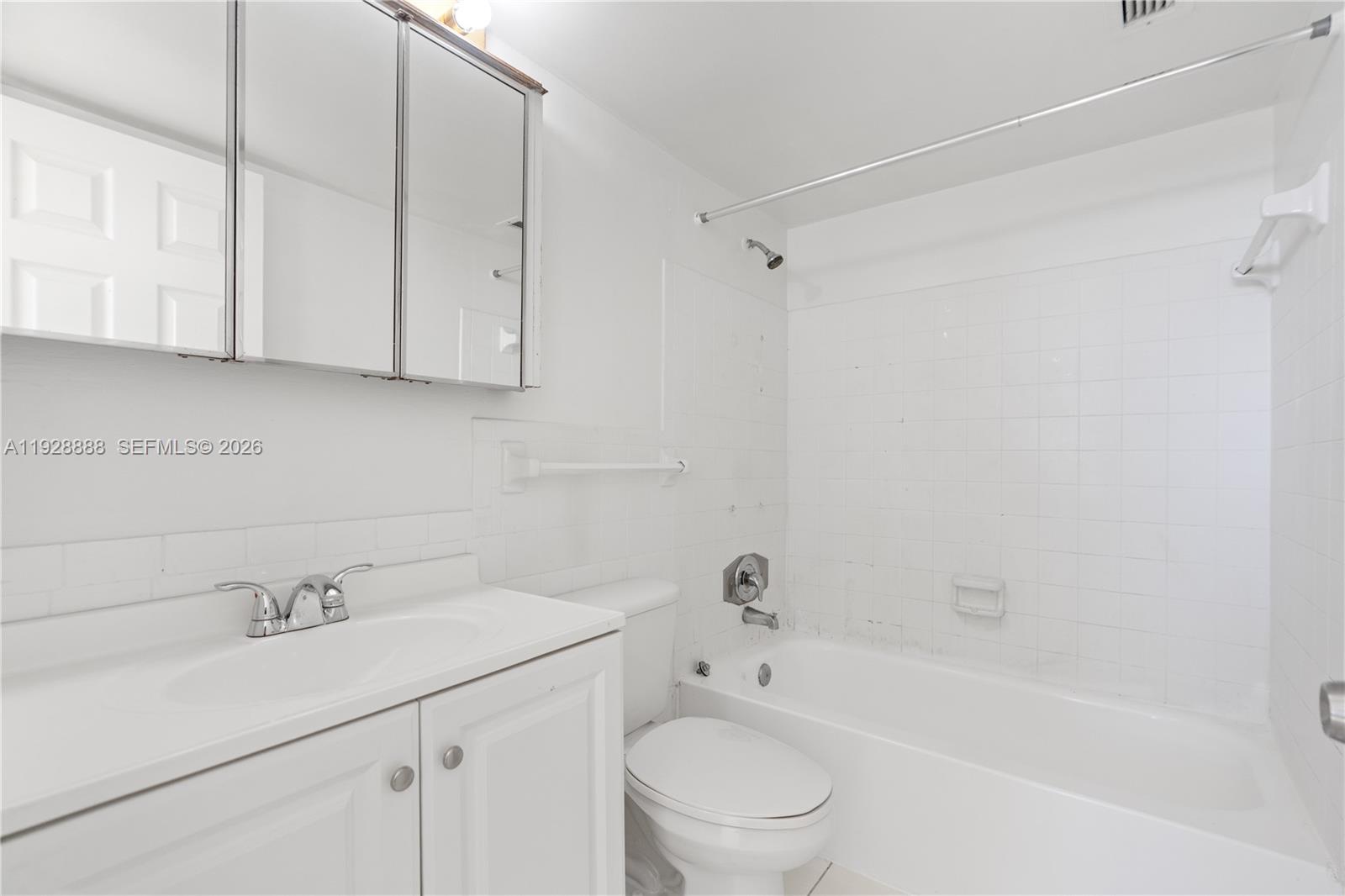 DIXIANA CONDO - Residential Lease