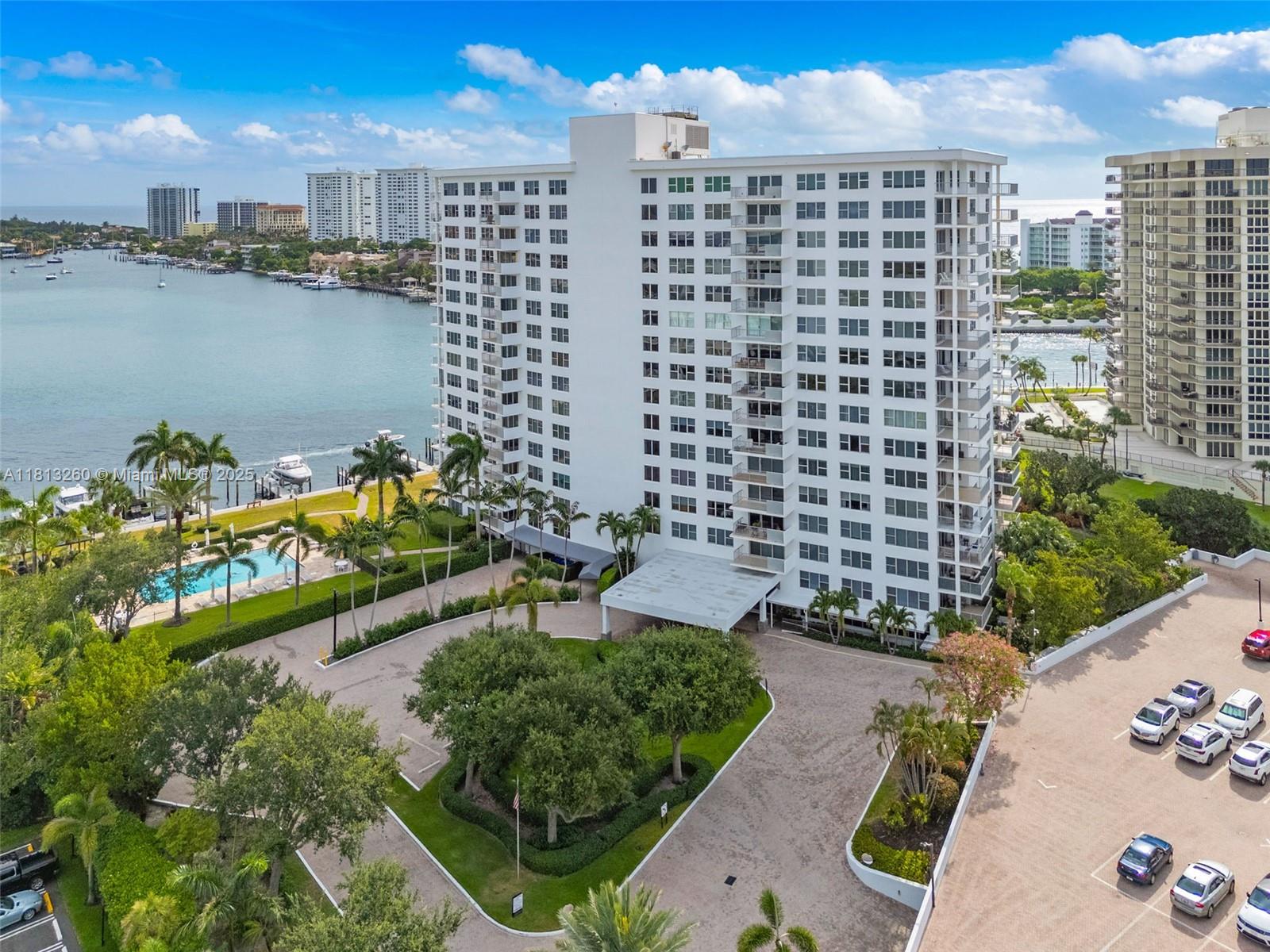 LAKE HOUSE SOUTH CONDO SP - Residential