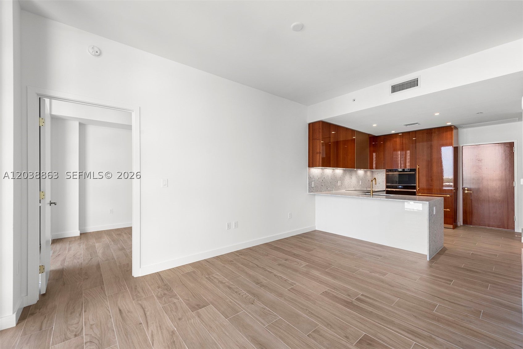 2678 Tigertail Ave 1005