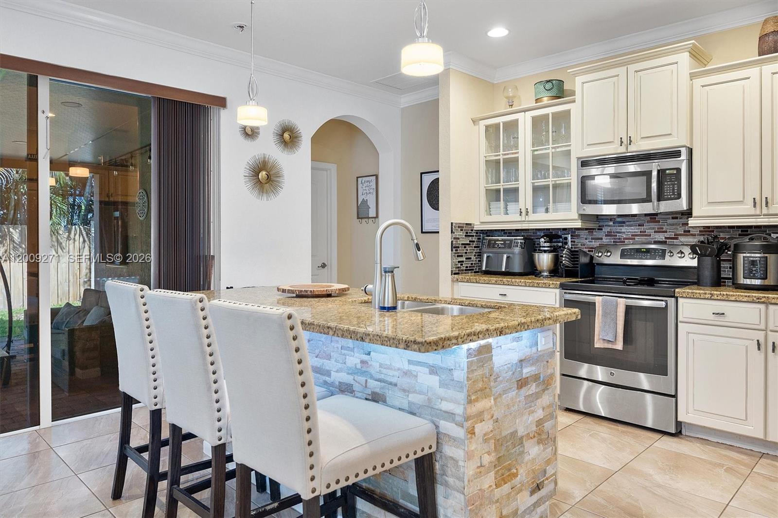 HEMINGWAY POINT - Residential