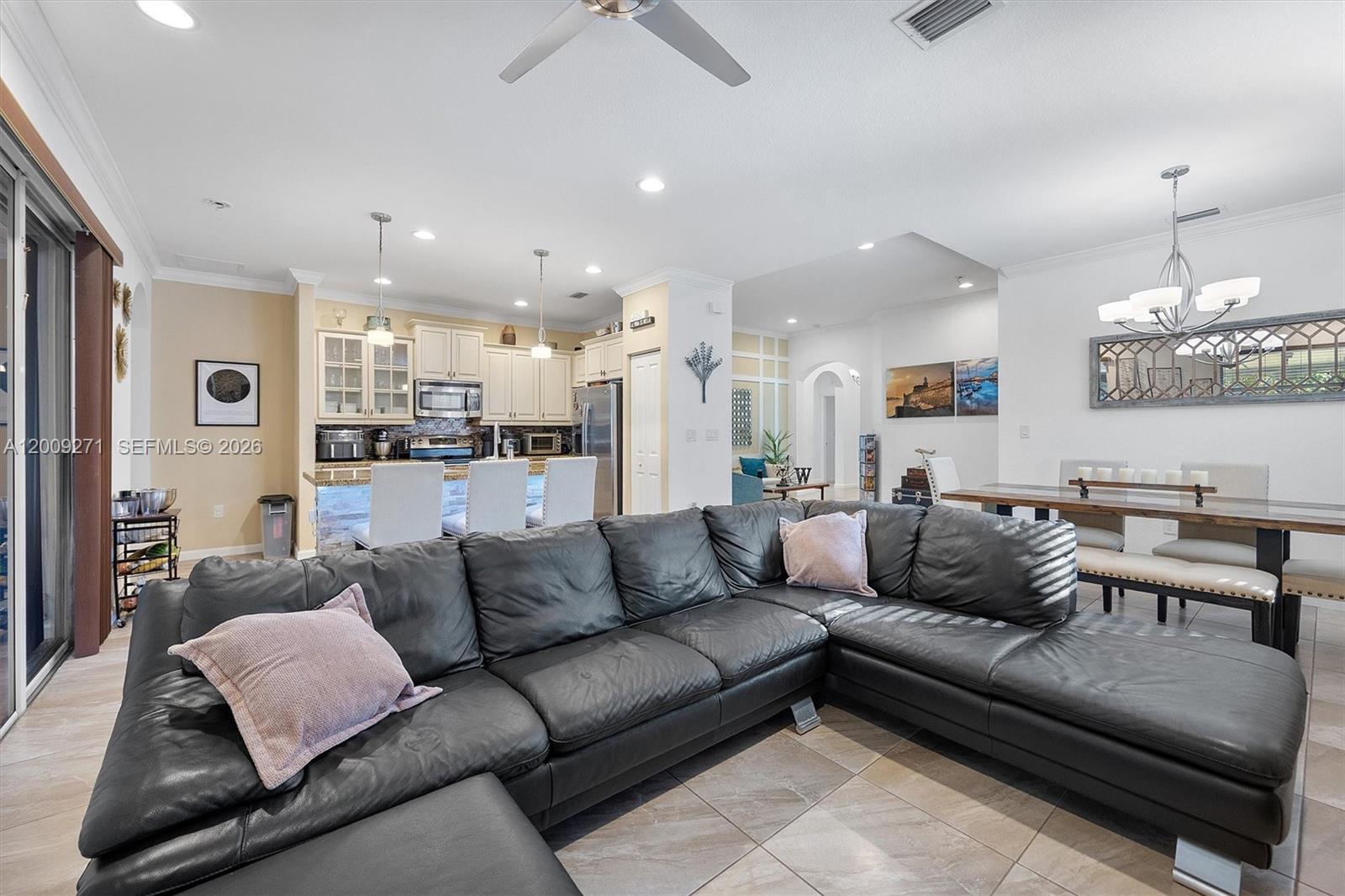 HEMINGWAY POINT - Residential