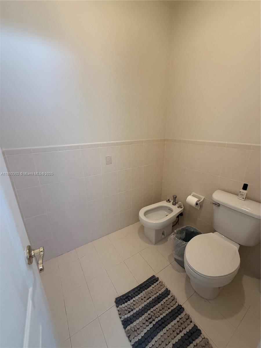 SANDCASTLES AT DORAL - Residential