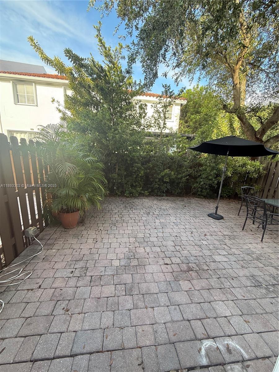 SANDCASTLES AT DORAL - Residential
