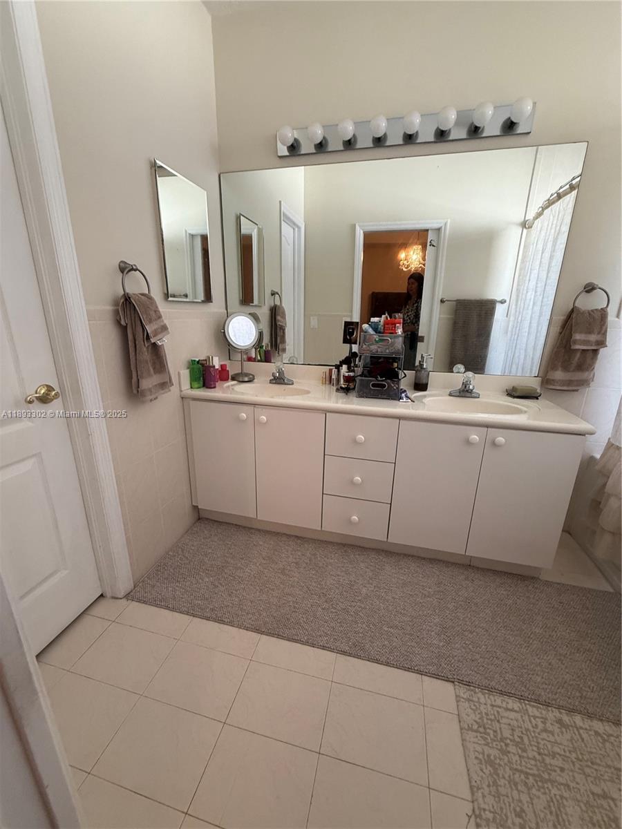 SANDCASTLES AT DORAL - Residential