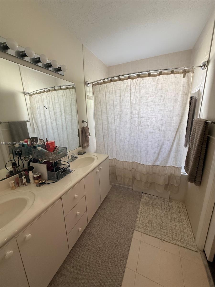 SANDCASTLES AT DORAL - Residential
