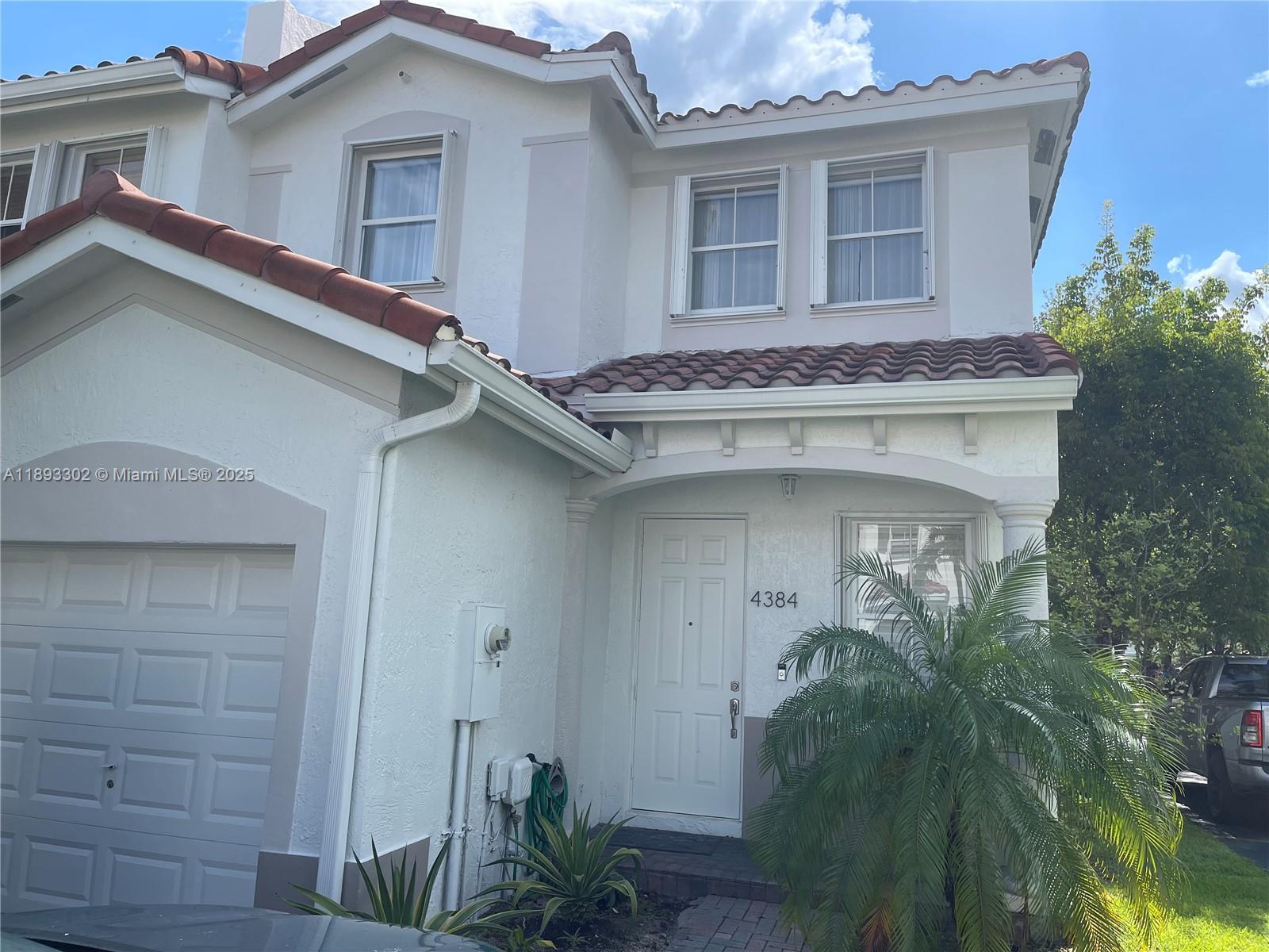 SANDCASTLES AT DORAL - Residential