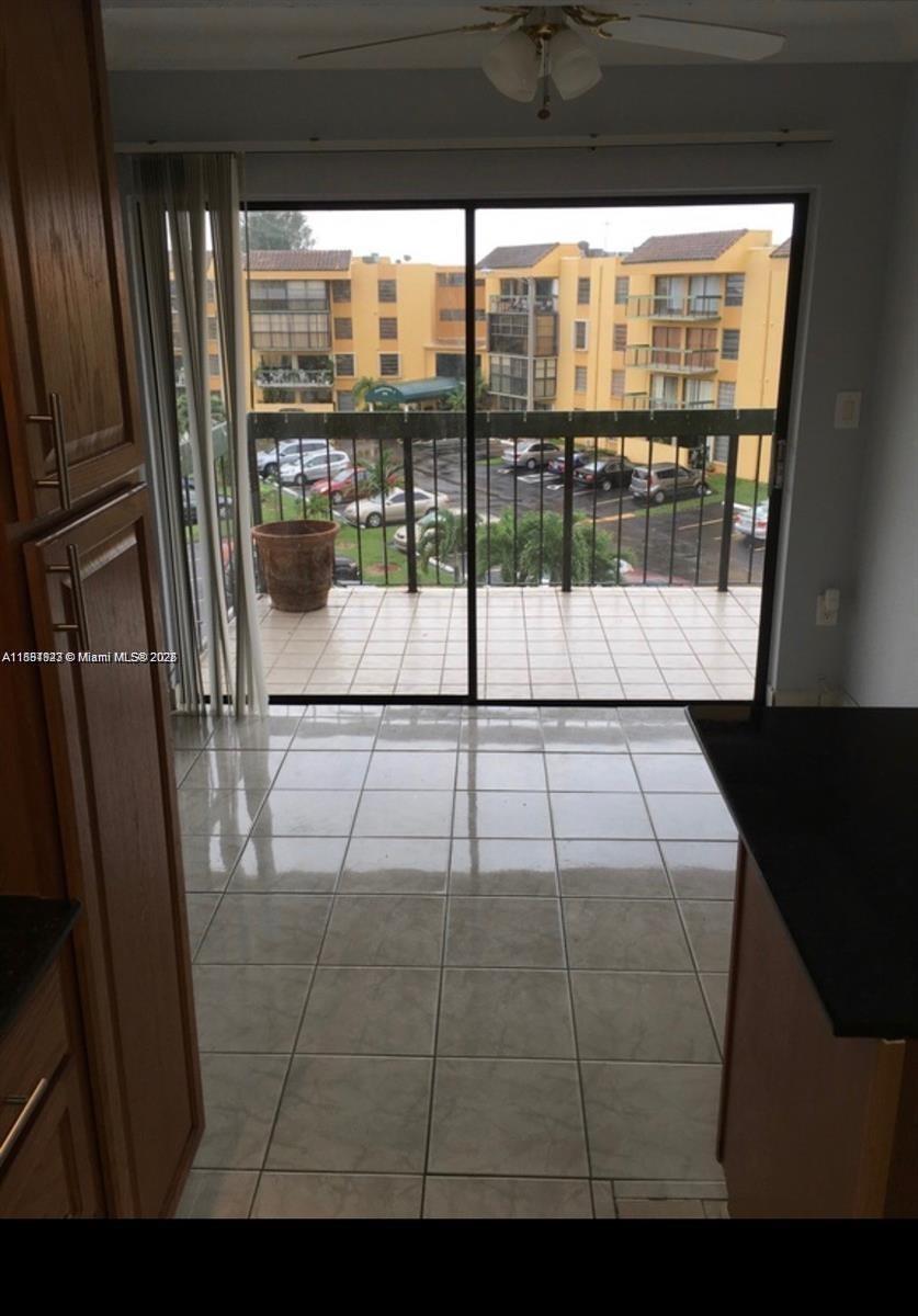 PENINSULA AT INTL GARDENS - Residential