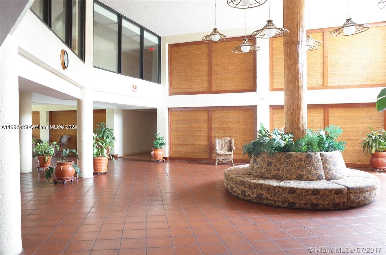 PENINSULA AT INTL GARDENS - Residential